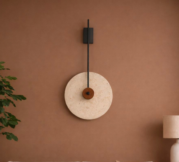 MODERN WALL LIGHT