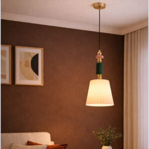 ELEGANT PENDANT LIGHT.