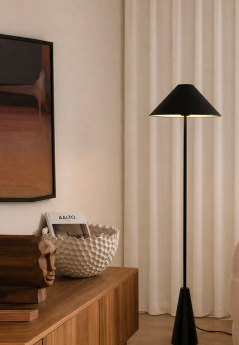 NOIR CONE MINIMAL FLOOR LAMP - Image 3