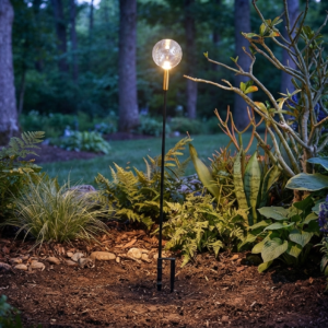 OUTDOOR GARDEN LIGHT