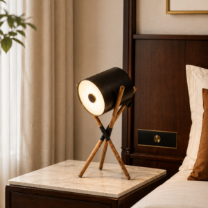 ECLIPSE TRIPOD TABLE LAMP