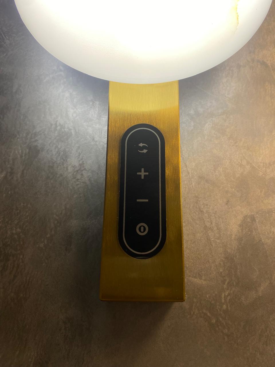 AURELIA HALO DIMMABLE WALL LIGHT - Image 3