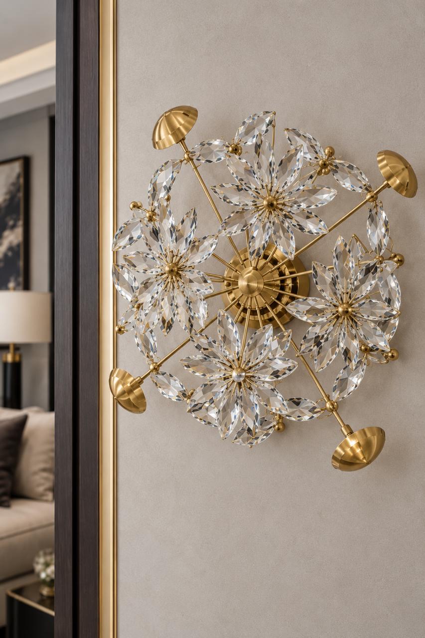 ASTRAEA MULTI-BLOOM WALL LIGHT - Image 3