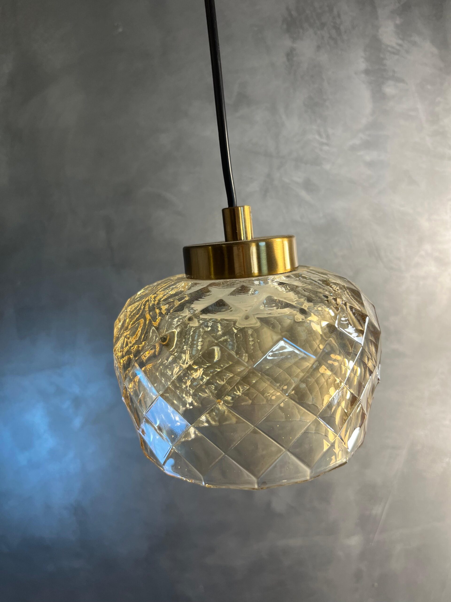 AURELIA AMBER CRYSTAL PENDANT LIGHT - Image 5